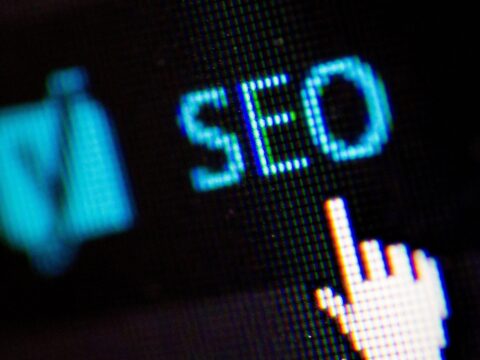 AIモード時代のSEO対策とは？AIに選ばれるAEO・AIO戦略